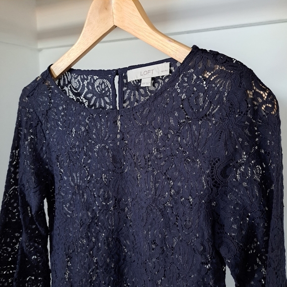 LOFT | Navy blue lace blouse with bell sleeves - Picture 5 of 11